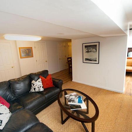2 Bedroom By Zoo, Metro, Park And Embassies In Forest Hills - Best Location Washington Bagian luar foto